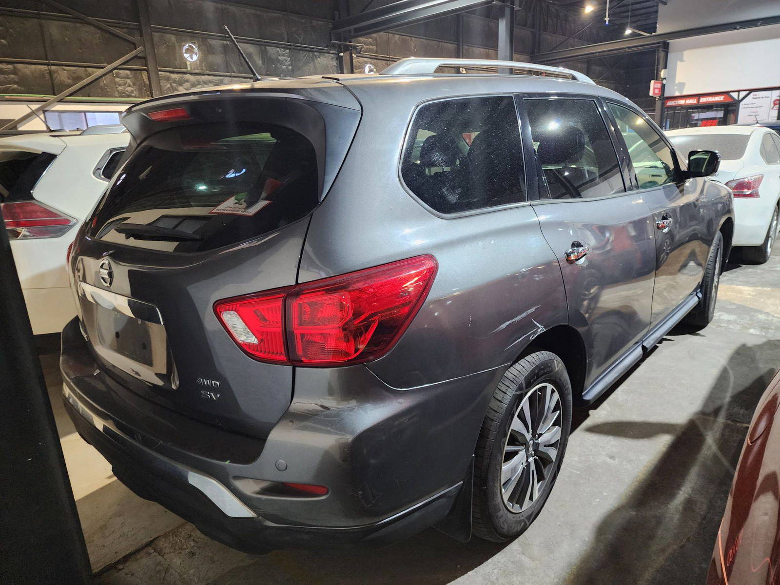 2017 NISSAN PATHFINDER — 158959 Miles — Lot 124587 — Ind. 12 - Marhaba Auctions Used Cars - Image 5