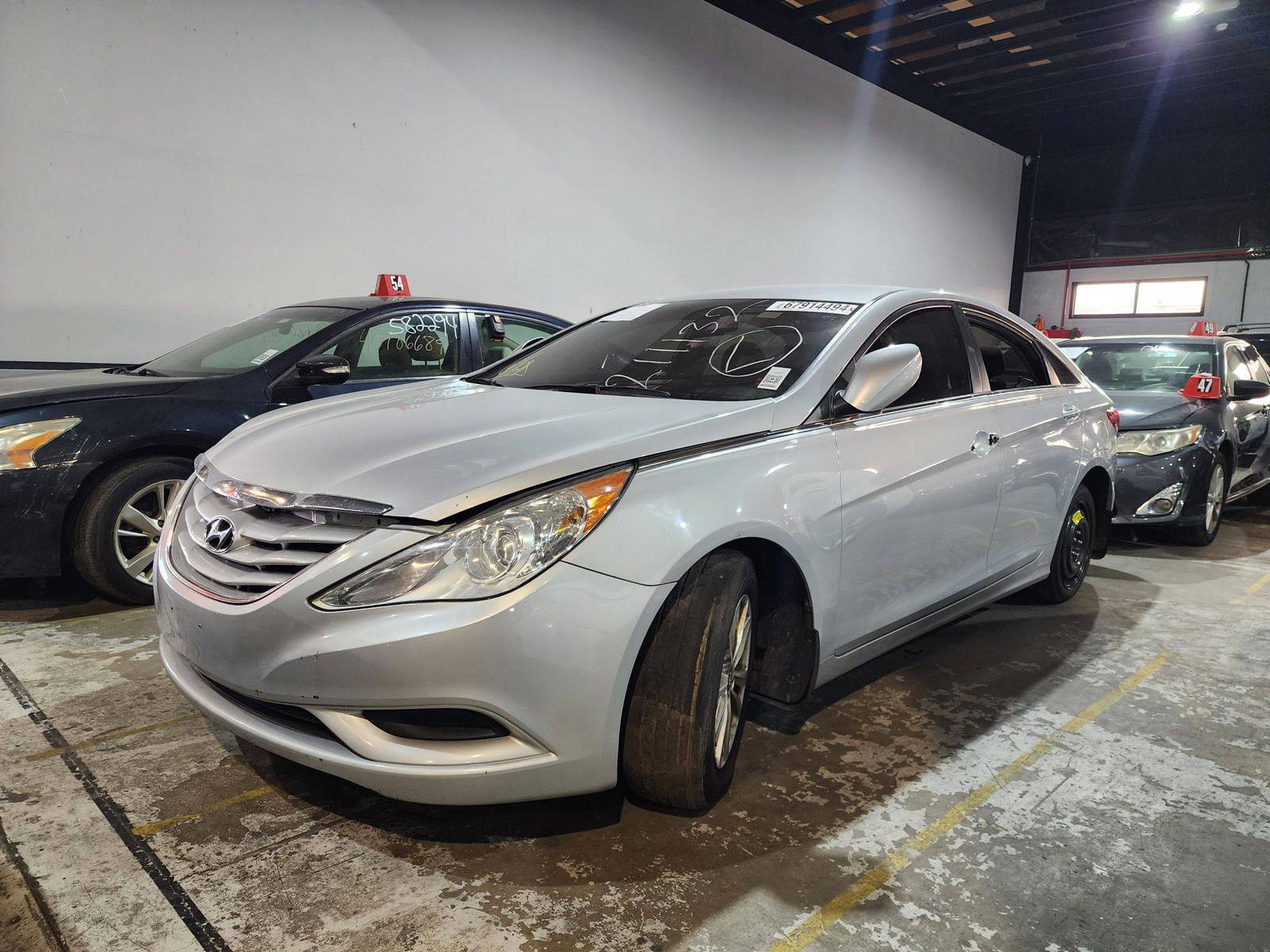 2011 HYUNDAI SONATA — 195923 Miles — Lot 211132 — Al Quoz - Marhaba Auctions Used Cars - Image 5