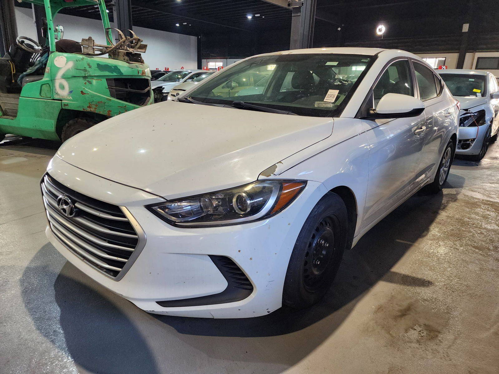 2018 HYUNDAI ELANTRA — 141920 Miles — Lot 4117 — Al Quoz - Marhaba Auctions Used Cars - Image 3