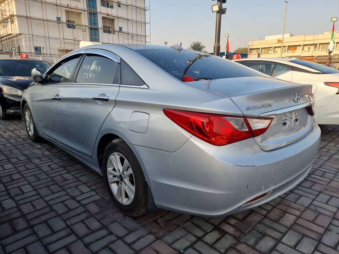 2013 HYUNDAI SONATA — 111692 Miles — Lot 125487 — Main - Marhaba Auctions Used Cars - Image 5