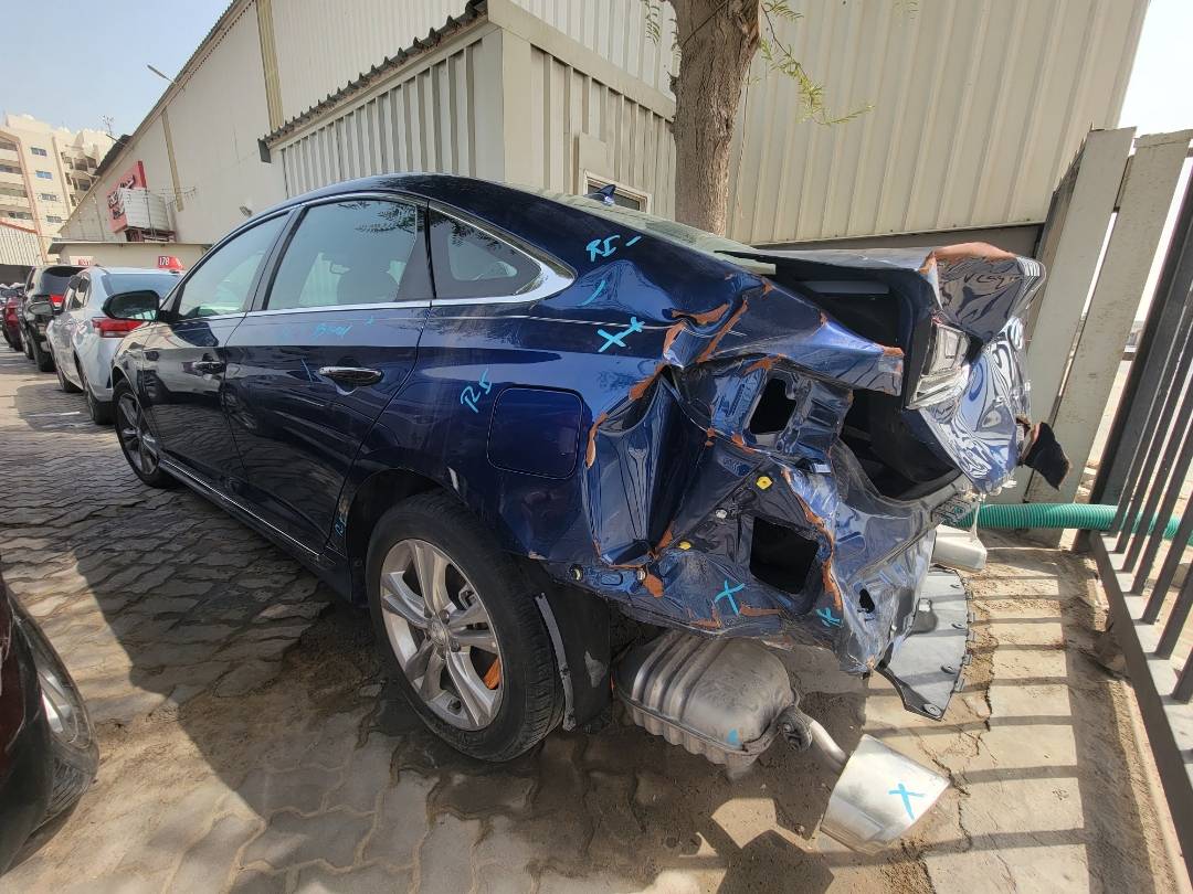 2018 HYUNDAI SONATA — 43408 Miles — Lot JH704380 — Main - Marhaba Auctions Used Cars - Image 4