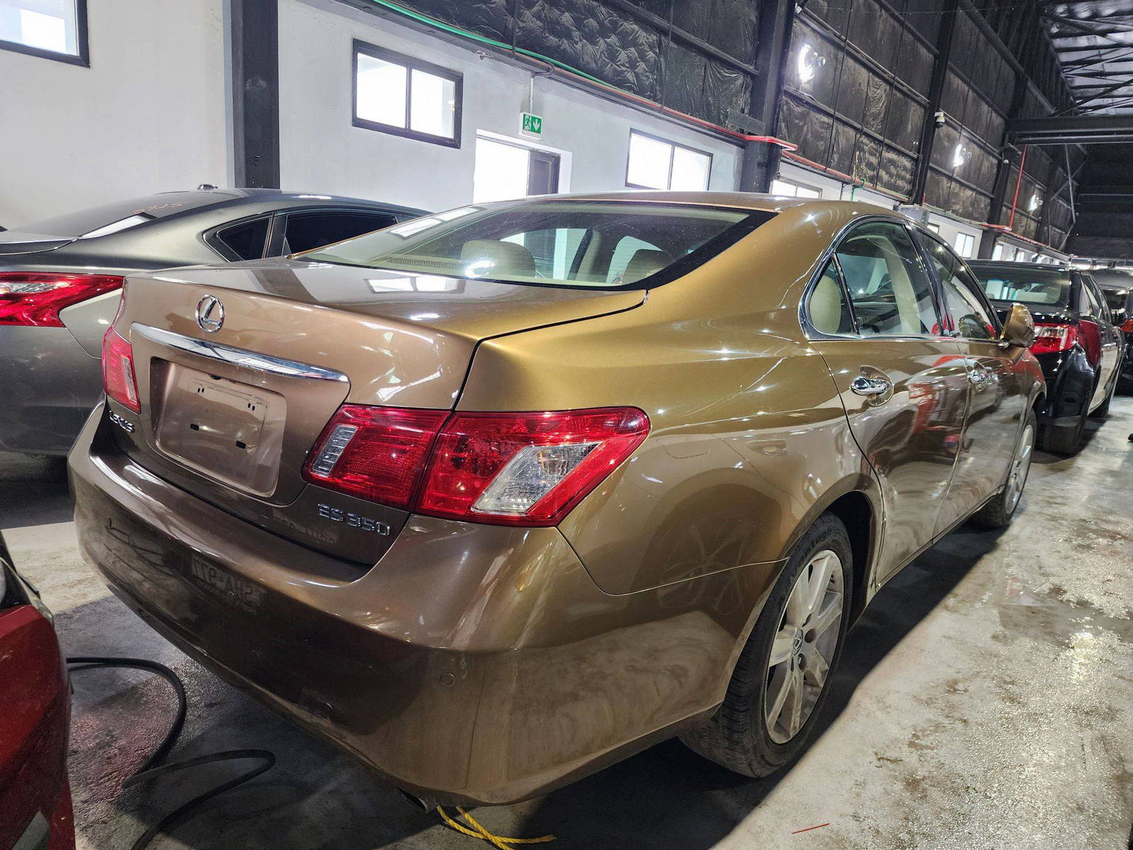 2007 LEXUS ES 350 — 157200 Miles — Lot 32361 — Souq - Marhaba Auctions Used Cars - Image 3