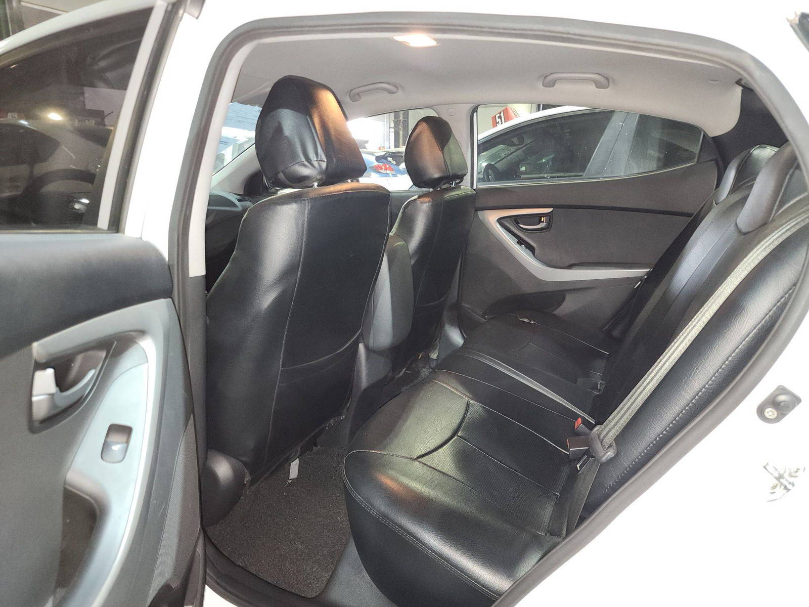 2014 HYUNDAI AVANTE — 176375 KM — Lot 079443 — Main - Marhaba Auctions Used Cars - Image 7