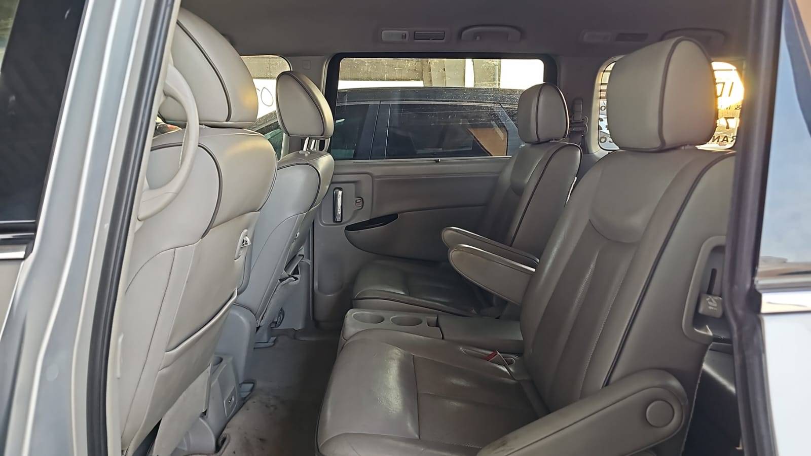 2011 NISSAN QUEST — 207618 Miles — Lot 7B9005131 — Souq - Marhaba Auctions Used Cars - Image 7