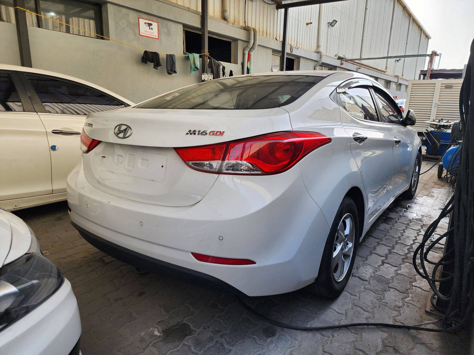 2011 HYUNDAI AVANTE — 212235 KM — Lot 94744 — Souq - Marhaba Auctions Used Cars - Image 4