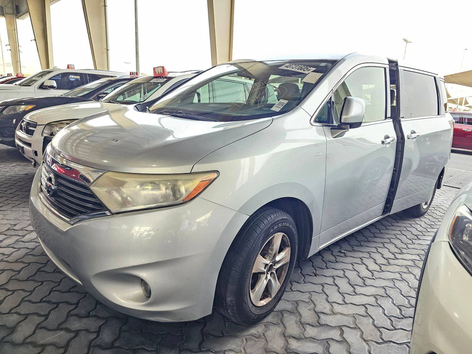 2014 NISSAN QUEST — 205624 Miles — Lot E9100270 — Souq - Marhaba Auctions Used Cars - Image 4