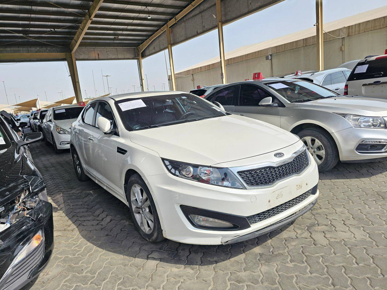 2012 KIA K5 — 226523 KM — Lot 202705 — Souq - Marhaba Auctions Used Cars - Image 4