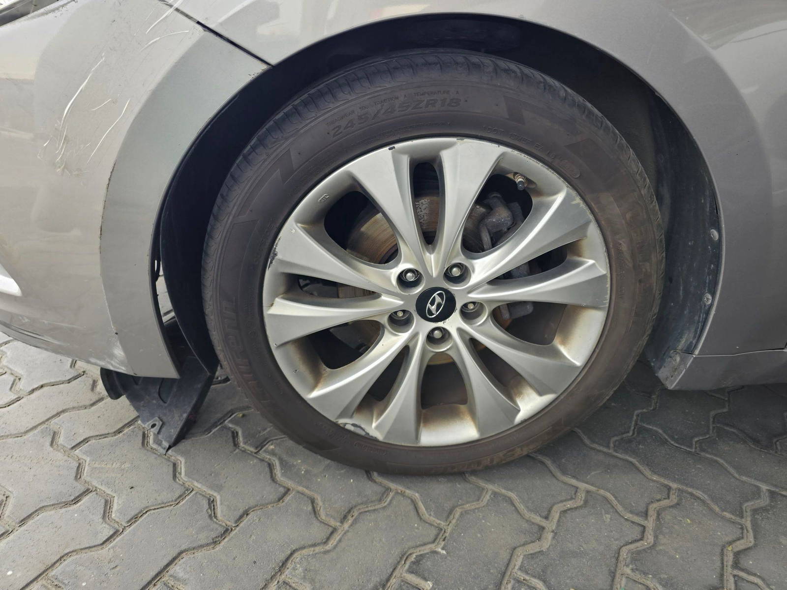 HYUNDAI GRANDEUR 2012 - Marhaba Auction Used Cars - Image 10