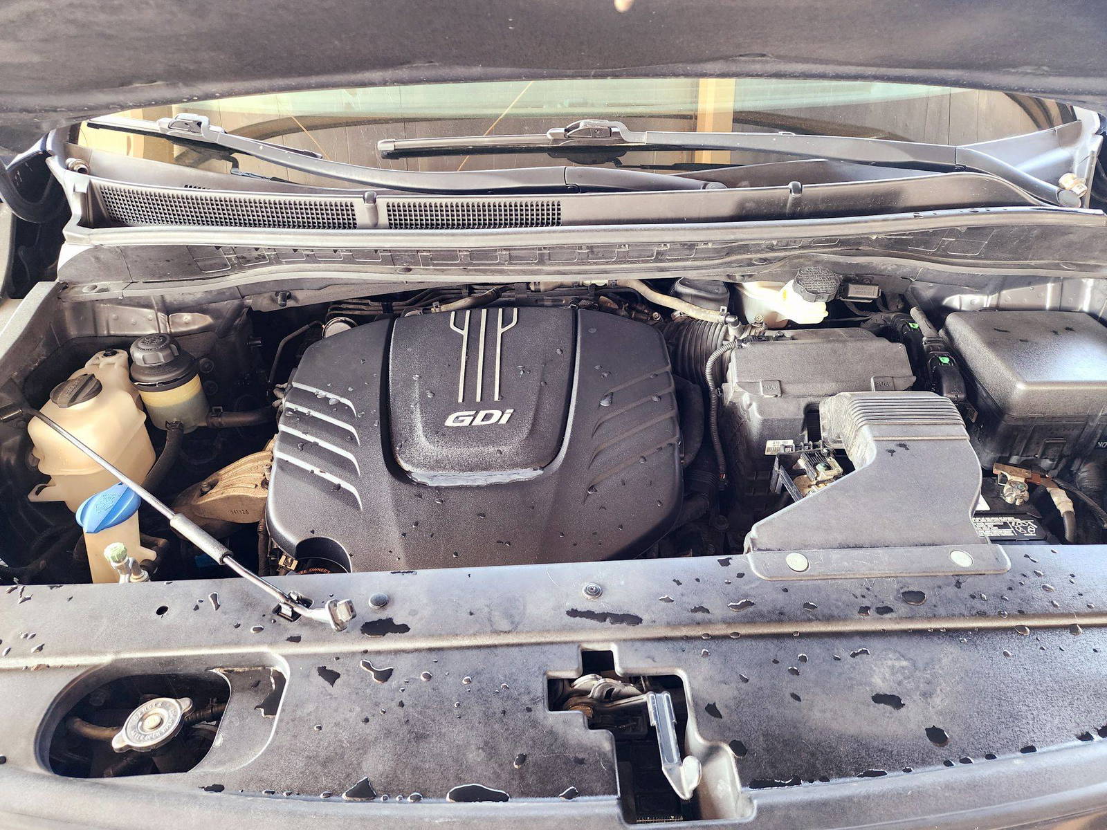 2015 KIA SEDONA — 162069 Miles — Lot 125487 — Souq - Marhaba Auctions Used Cars - Image 12