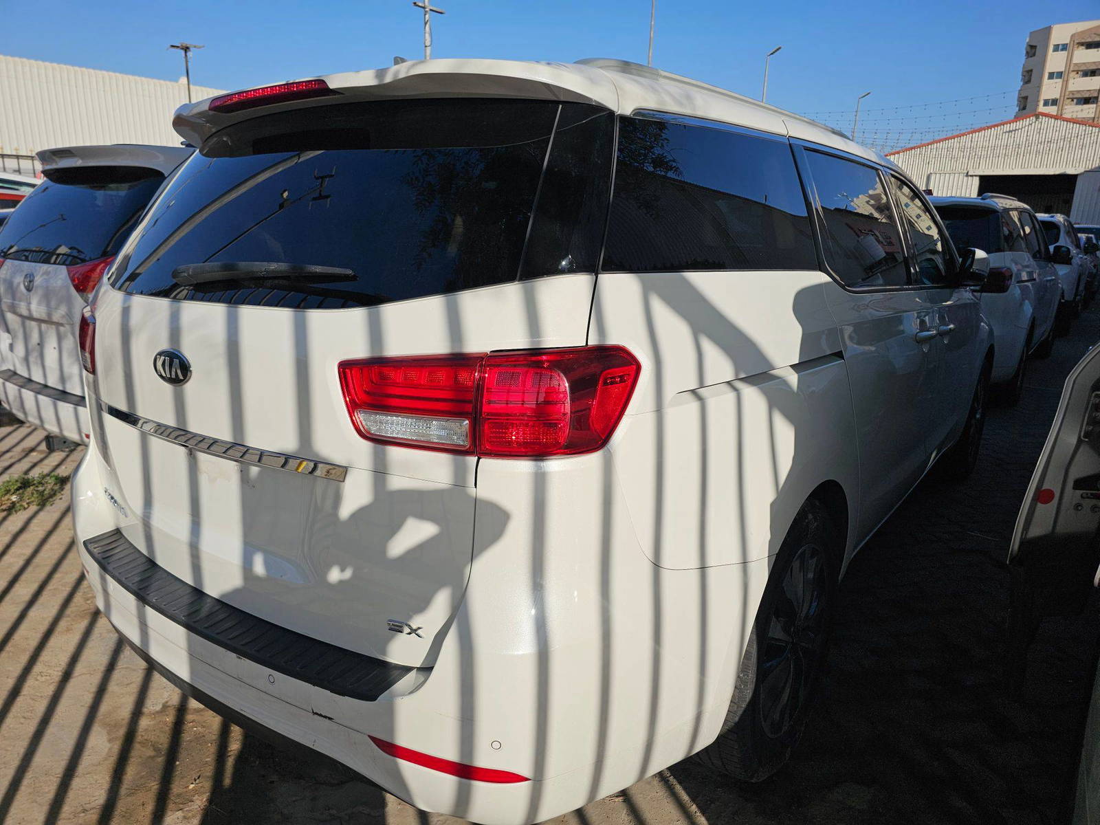 KIA SEDONA 2015 - Marhaba Auction Used Cars - Image 3