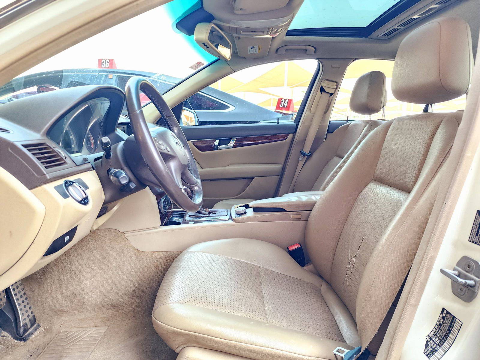 2010 MERCEDES BENZ C300 — 264987 KM — Lot 5AR088797 — Souq - Marhaba Auctions Used Cars - Image 9