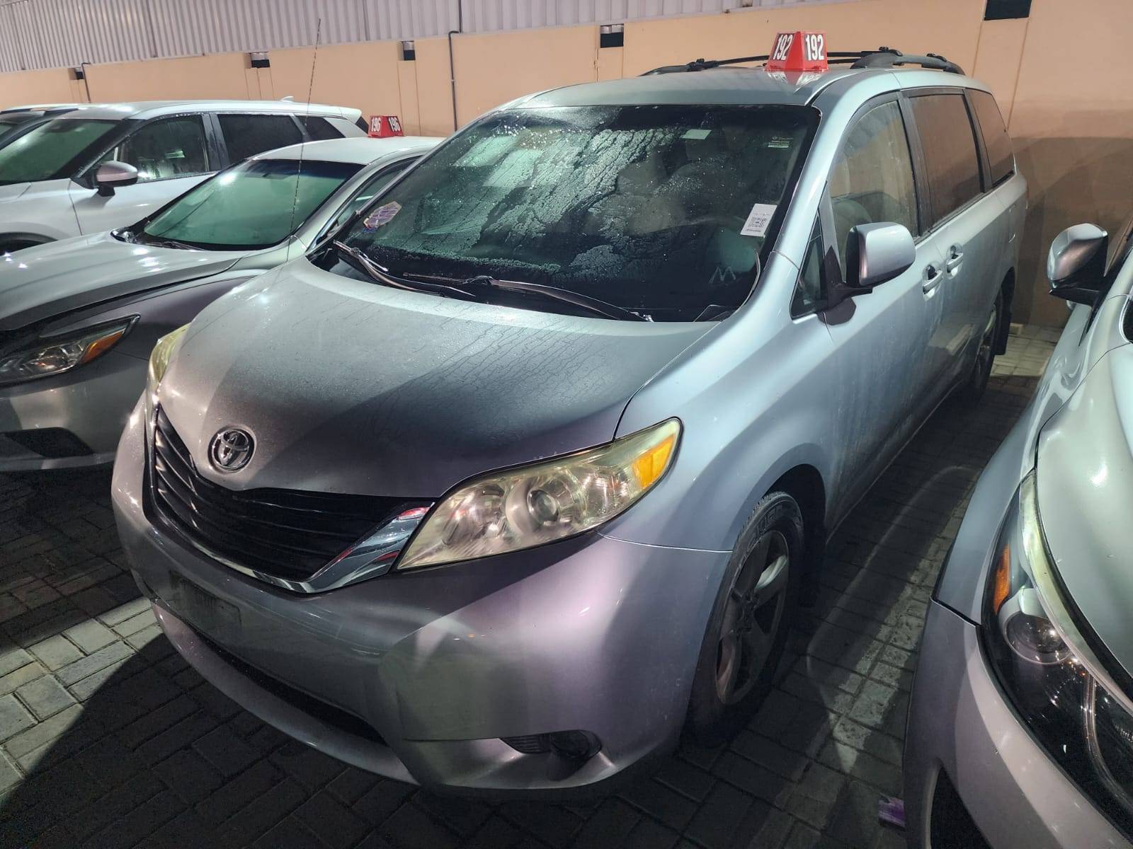 Toyota Sienna 2011 view 2
