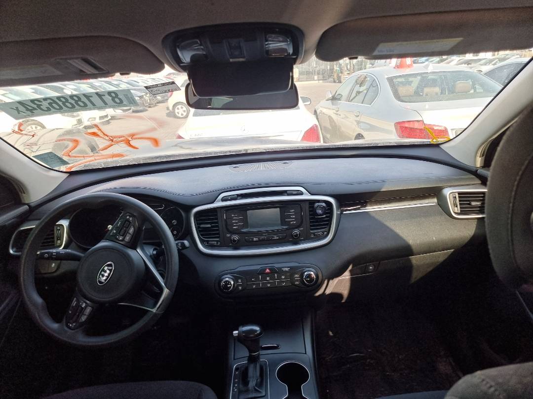 KIA SORENTO 2017 - Marhaba Auction Used Cars - Image 8