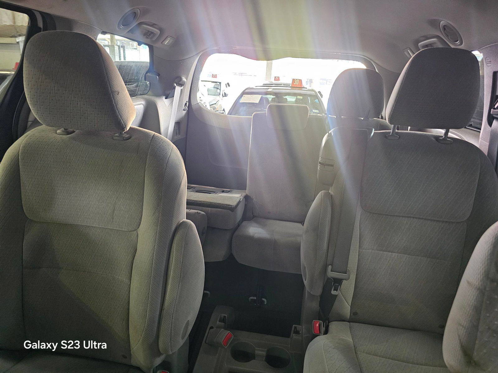 2015 TOYOTA SIENNA — 249403 Miles — Lot 43425270 — Main - Marhaba Auctions Used Cars - Image 9