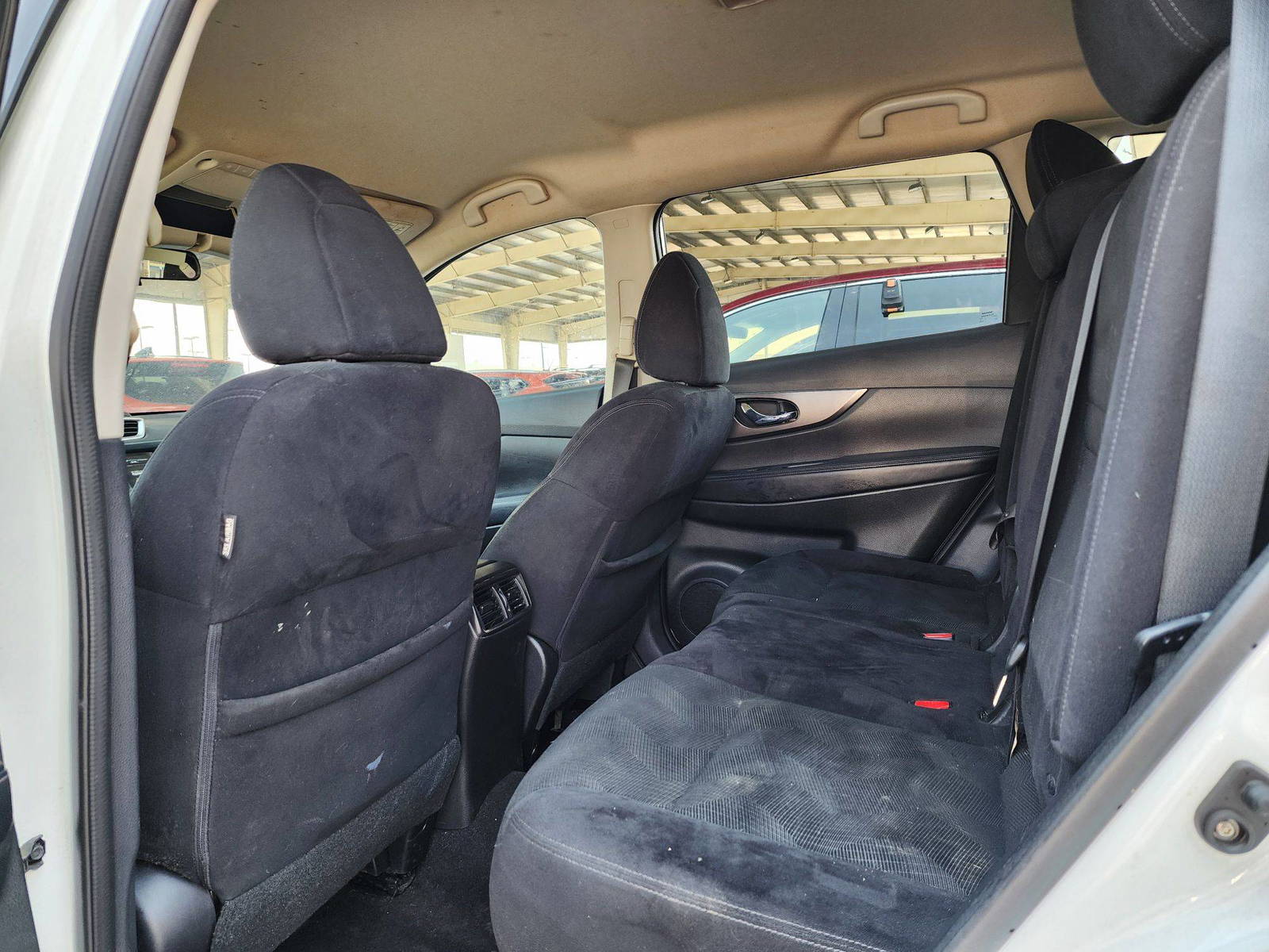 2014 NISSAN ROGUE — 176338 Miles — Lot 42220914 — Souq - Marhaba Auctions Used Cars - Image 6