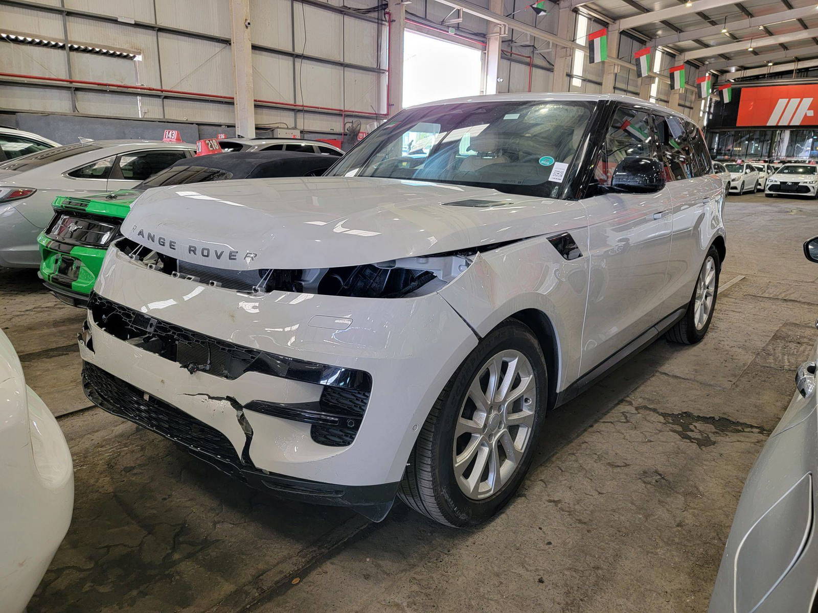 2025 LAND ROVER RANGE ROVER SPORT — 2198 Miles — Lot 42895905 — Main - Marhaba Auctions Used Cars - Image 5