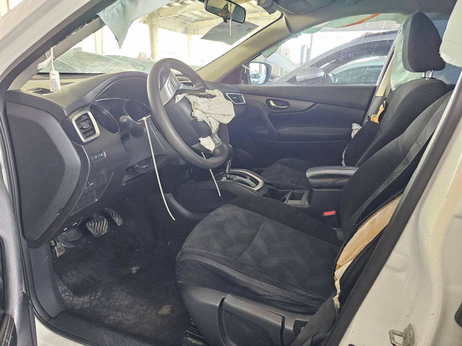 2014 NISSAN ROGUE — 197935 Miles — Lot EC834212 — Souq - Marhaba Auctions Used Cars - Image 9