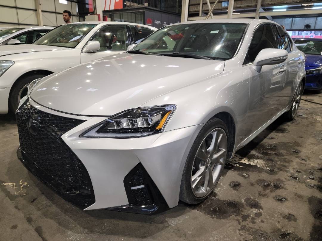 2010 LEXUS IS 250 — 225734 Miles — Lot 5127602 - Marhaba Auctions Used Cars - Image 8