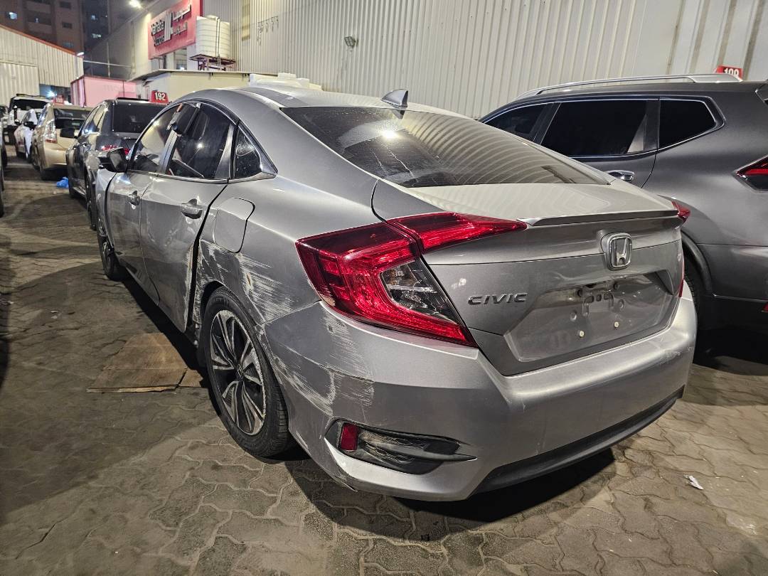 2018 HONDA CIVIC — 102830 Miles — Lot 009330 — Main - Marhaba Auctions Used Cars - Image 6