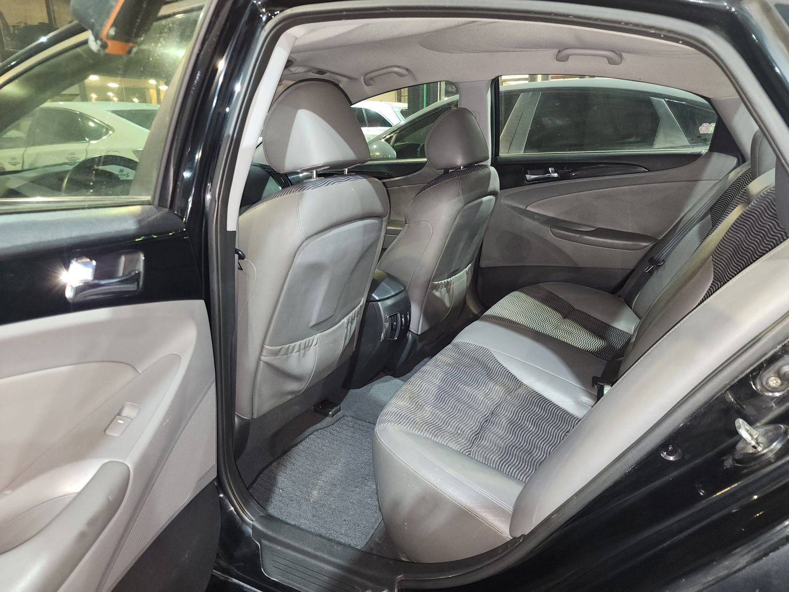 HYUNDAI SONATA 2010 - Marhaba Auction Used Cars - Image 7