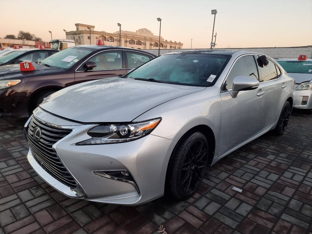 2013 LEXUS ES 350 — 310338 Miles — Lot 53949974 — Main - Marhaba Auctions Used Cars - Image 3