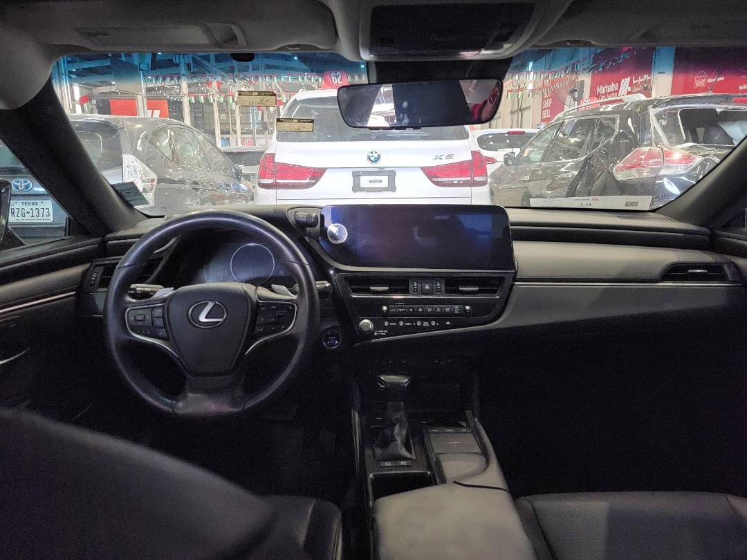 2022 LEXUS ES 300H — 131796 Miles — Lot 25914 — Main - Marhaba Auctions Used Cars - Image 8