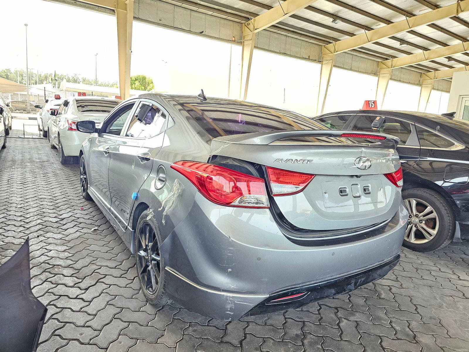 2012 HYUNDAI AVANTE — 101592 KM — Lot 227812 — Souq - Marhaba Auctions Used Cars - Image 5