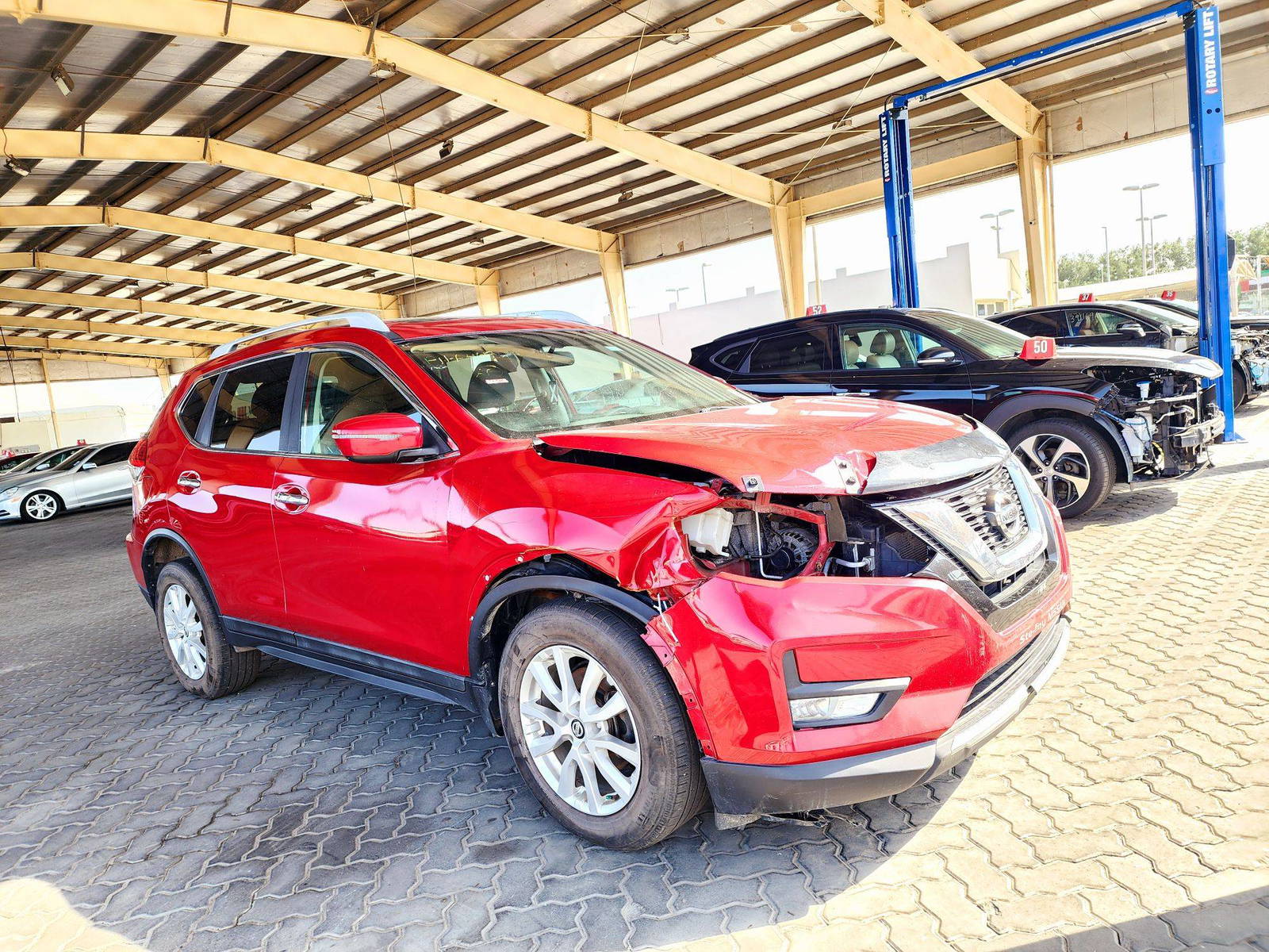 2017 NISSAN ROGUE — 186017 KM — Lot 125478 — Souq - Marhaba Auctions Used Cars - Image 5