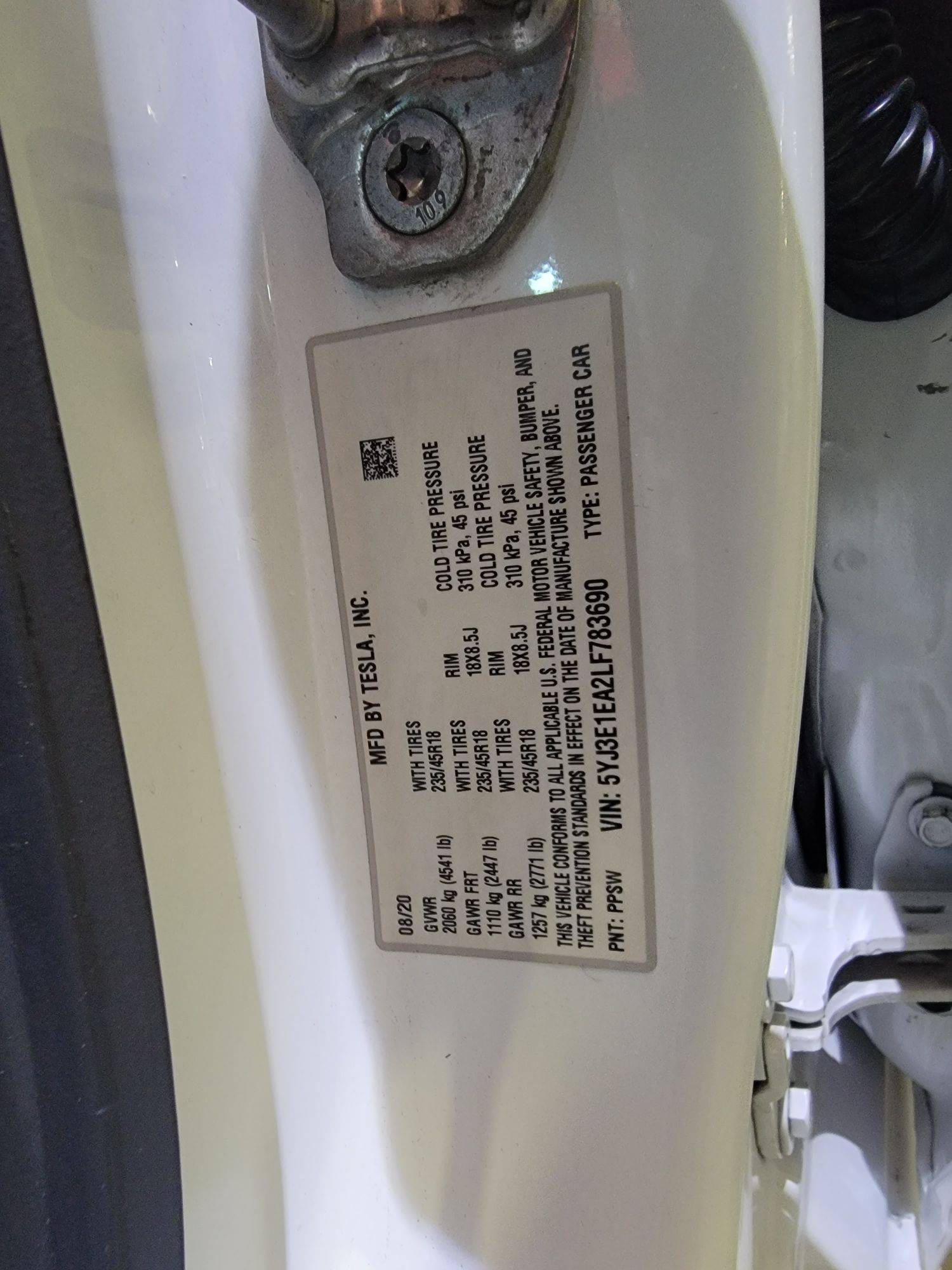 TESLA MODEL 3 2020 - Marhaba Auction Used Cars - Image 9