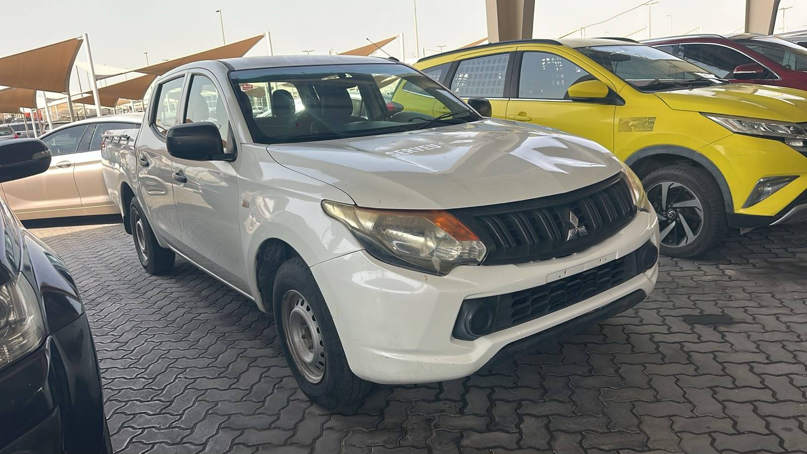 2018 MITSUBISHI pickup — 296999 KM — Lot 8JH028865 — Souq - Marhaba Auctions Used Cars - Image 8