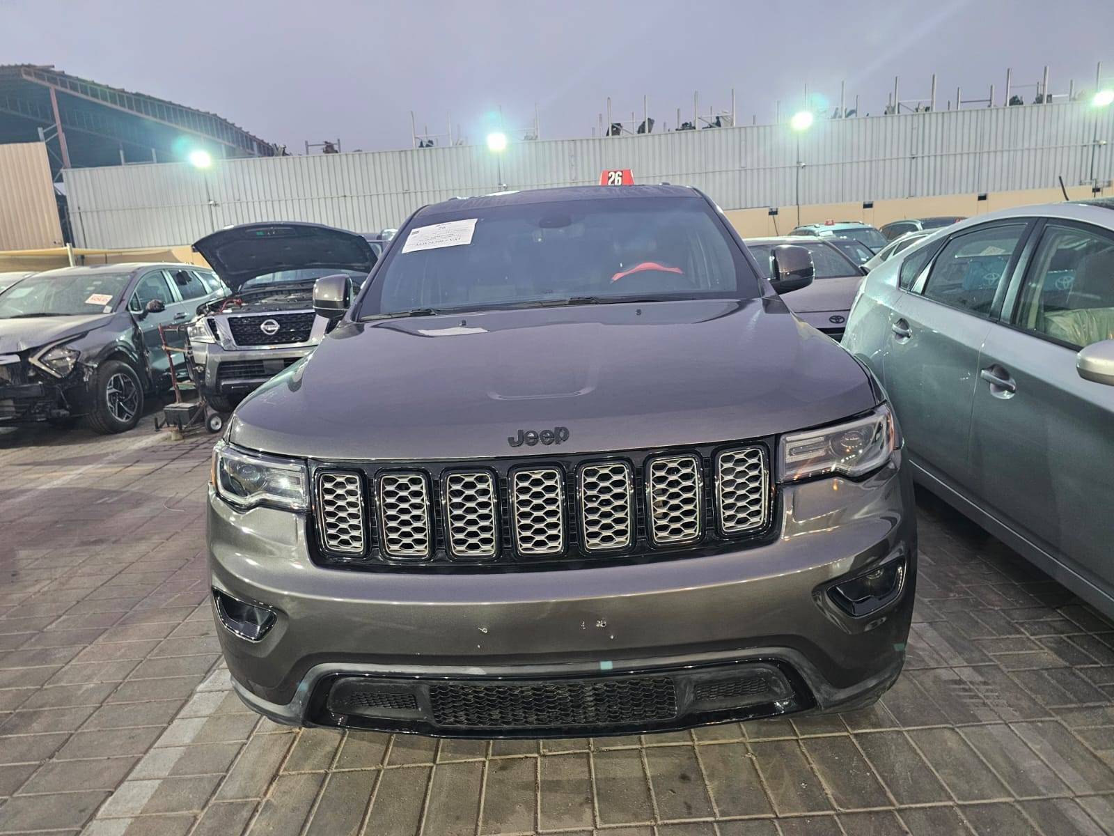 Jeep Grand Cherokee 2020 view 2
