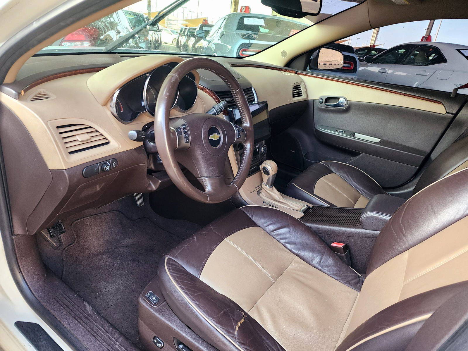 2012 CHEVROLET MALIBU — 177423 KM — Lot CF176893 — Main - Marhaba Auctions Used Cars - Image 10