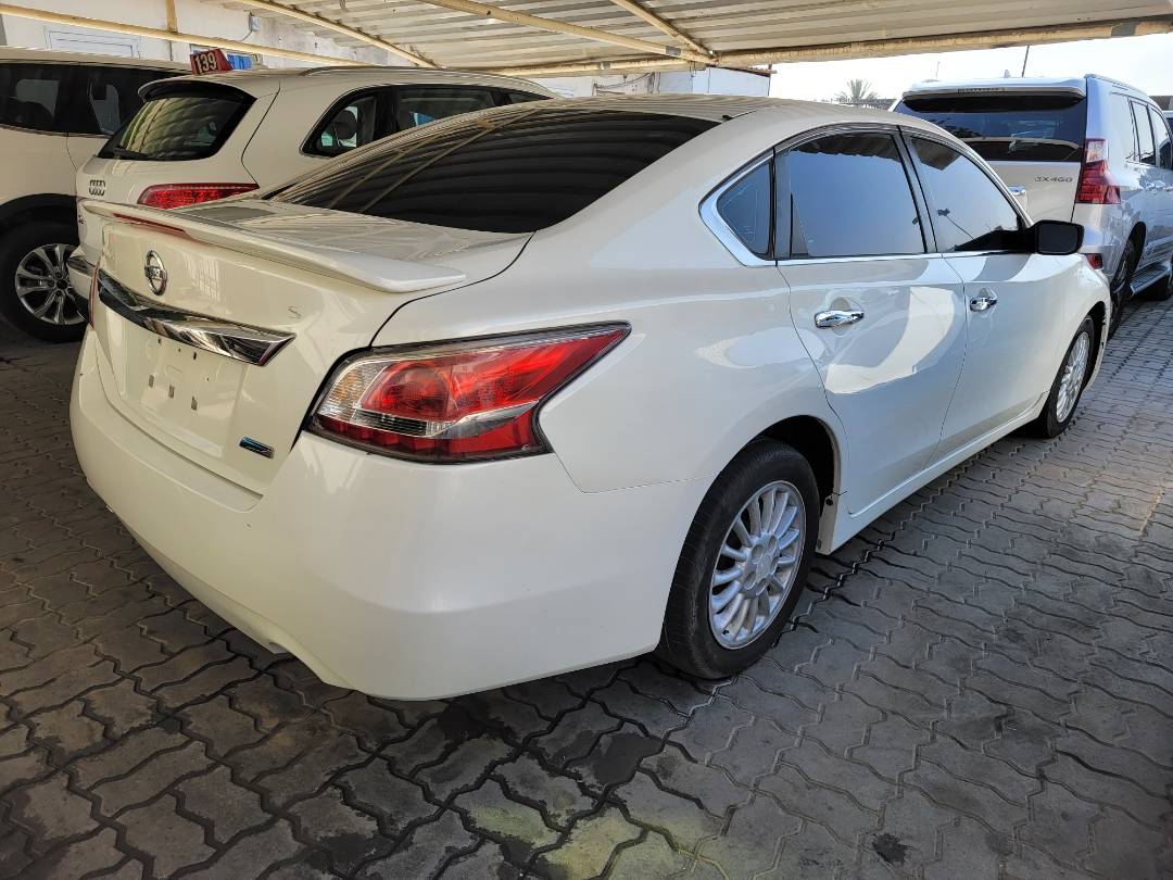 2013 NISSAN ALTIMA — 258844 Miles — Lot DN512432 — Main - Marhaba Auctions Used Cars - Image 3