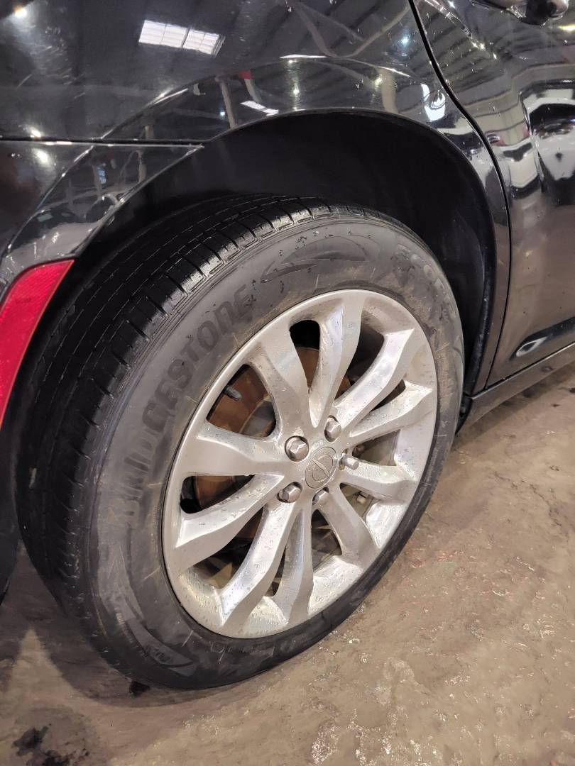 2018 CHRYSLER 300 — 99496 Miles — Lot 2JH160306 — Main - Marhaba Auctions Used Cars - Image 7