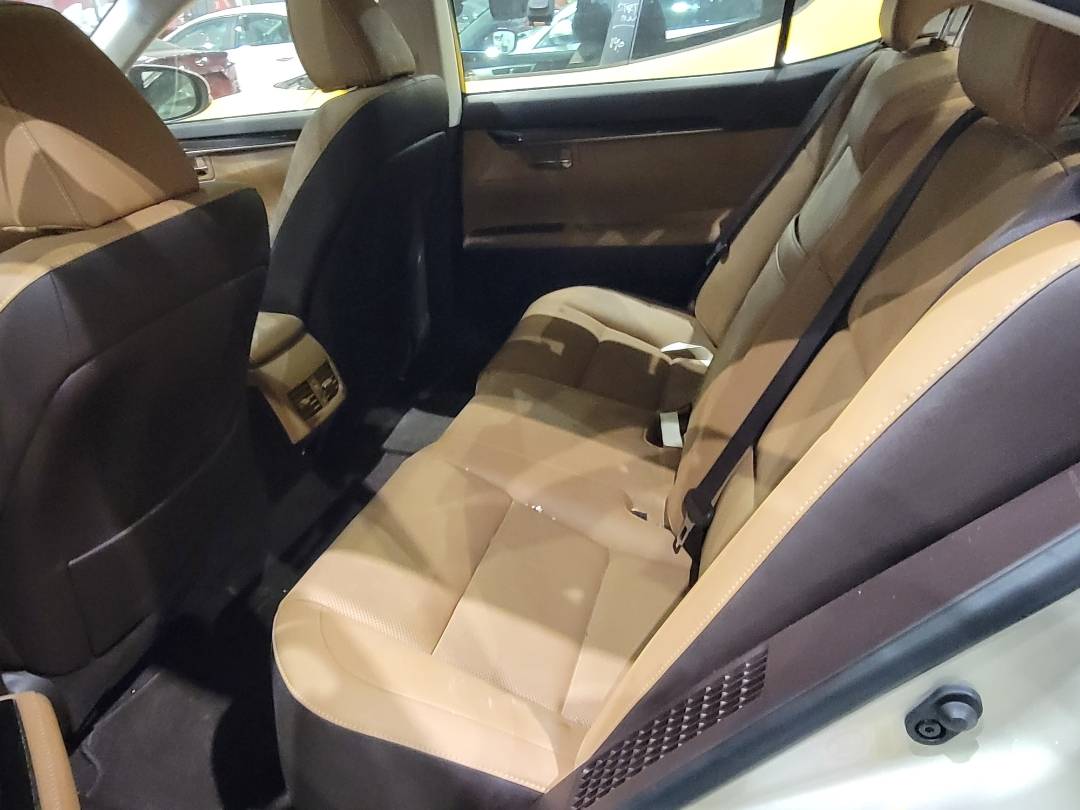 2017 LEXUS ES 300H — 73237 Miles — Lot 56873844 — Main - Marhaba Auctions Used Cars - Image 6