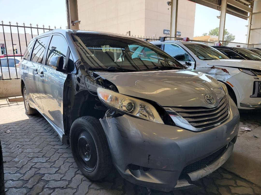 2017 TOYOTA SIENNA — 173192 Miles — Lot 66855 — Main - Marhaba Auctions Used Cars - Image 3