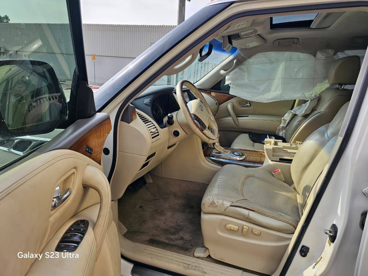 2014 INFINITI QX80 — 189328 Miles — Lot 42664937 — Main - Marhaba Auctions Used Cars - Image 6