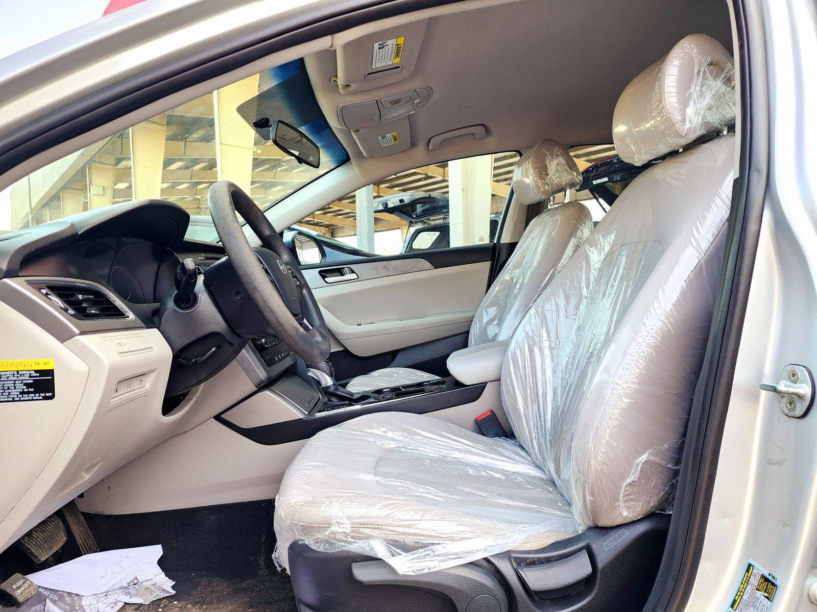 2017 HYUNDAI SONATA — 172397 Miles — Lot H532538 — Souq - Marhaba Auctions Used Cars - Image 8