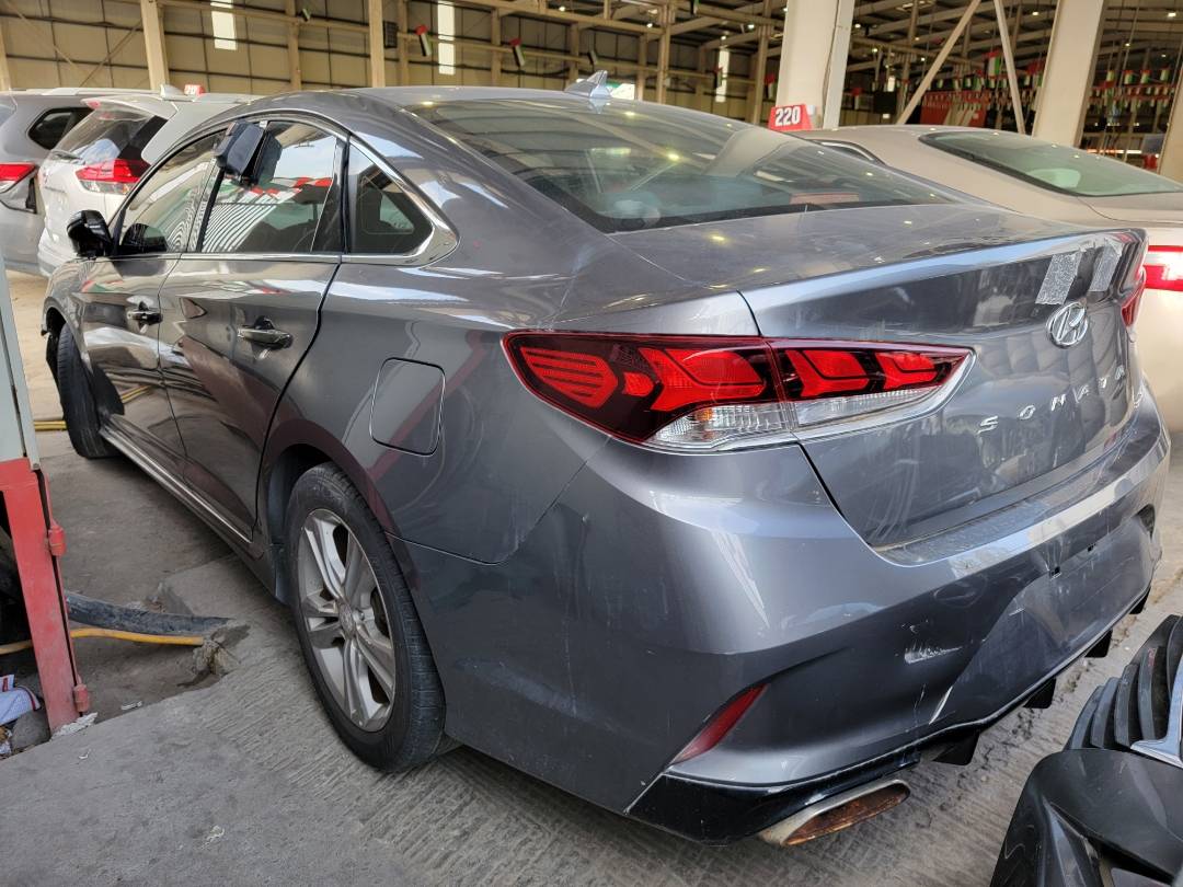 2018 HYUNDAI SONATA — 181717 Miles — Lot H713484 — Main - Marhaba Auctions Used Cars - Image 5