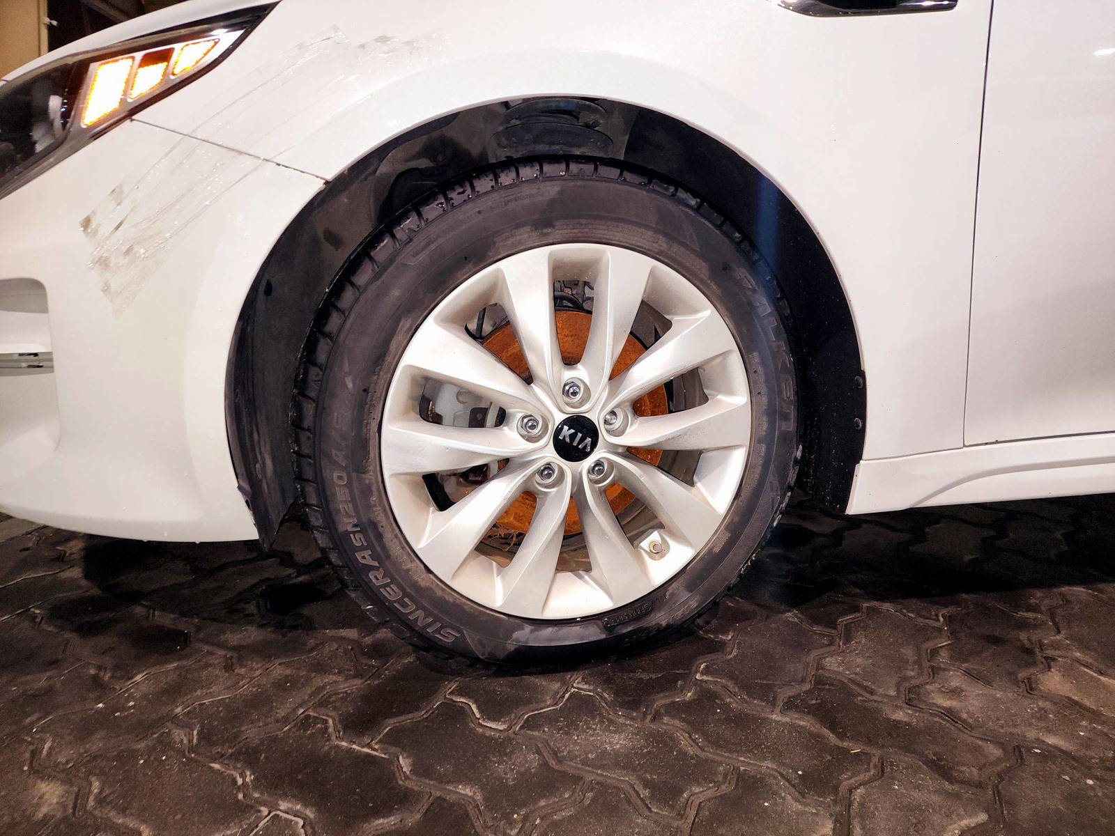 2017 KIA OPTIMA — 130051 Miles — Lot 59027834 — Souq - Marhaba Auctions Used Cars - Image 10