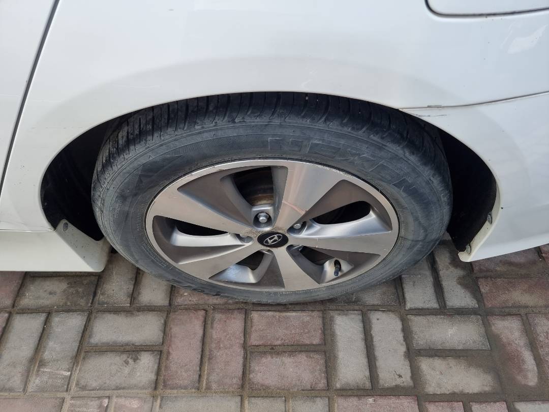 HYUNDAI SONATA 2012 - Marhaba Auction Used Cars - Image 8