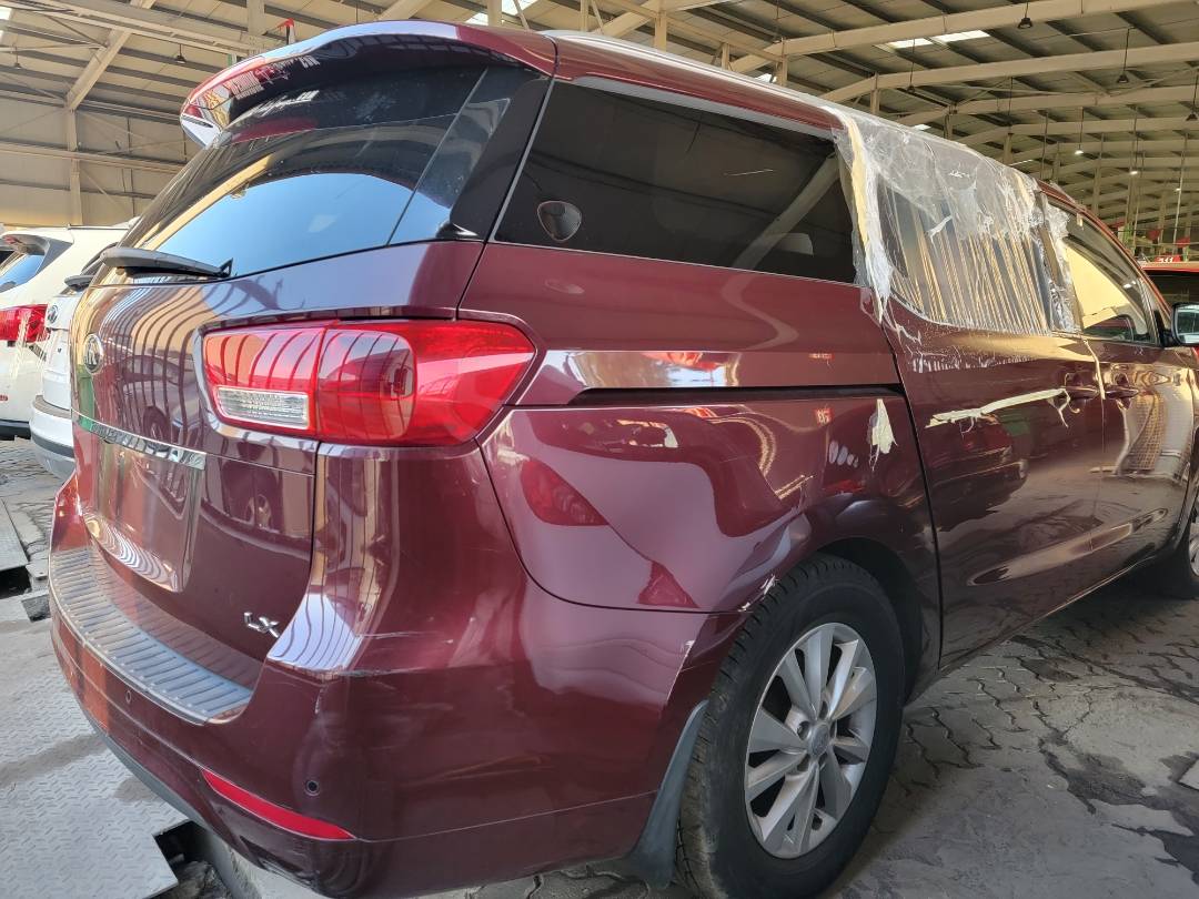 2016 KIA SEDONA — 87245 Miles — Lot 38205254 - Marhaba Auctions Used Cars - Image 3