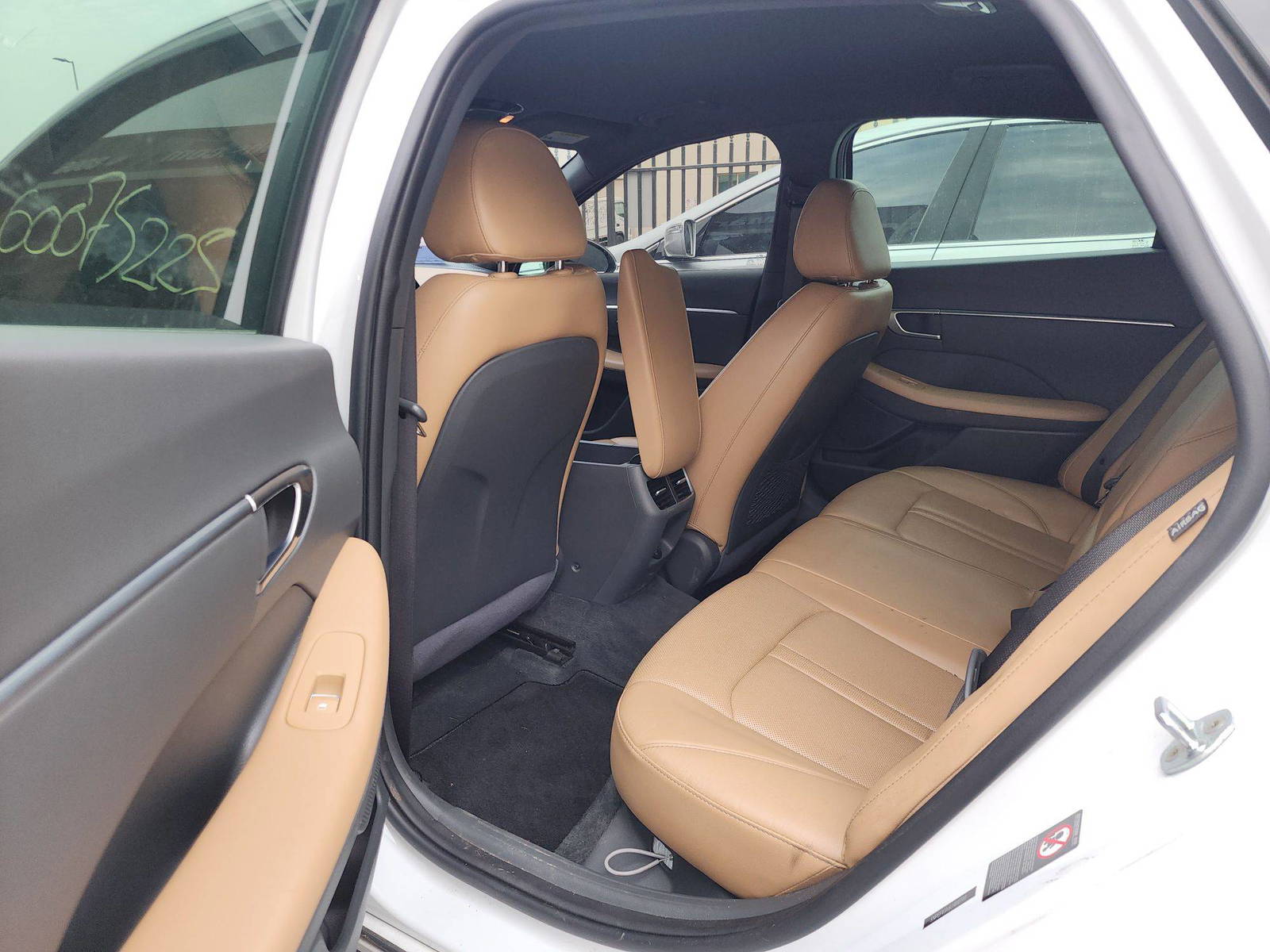 2020 HYUNDAI SONATA — 49742 Miles — Lot 012700 — Al Quoz - Marhaba Auctions Used Cars - Image 6
