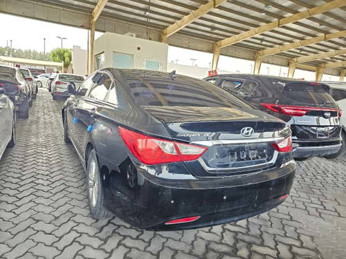 HYUNDAI SONATA
