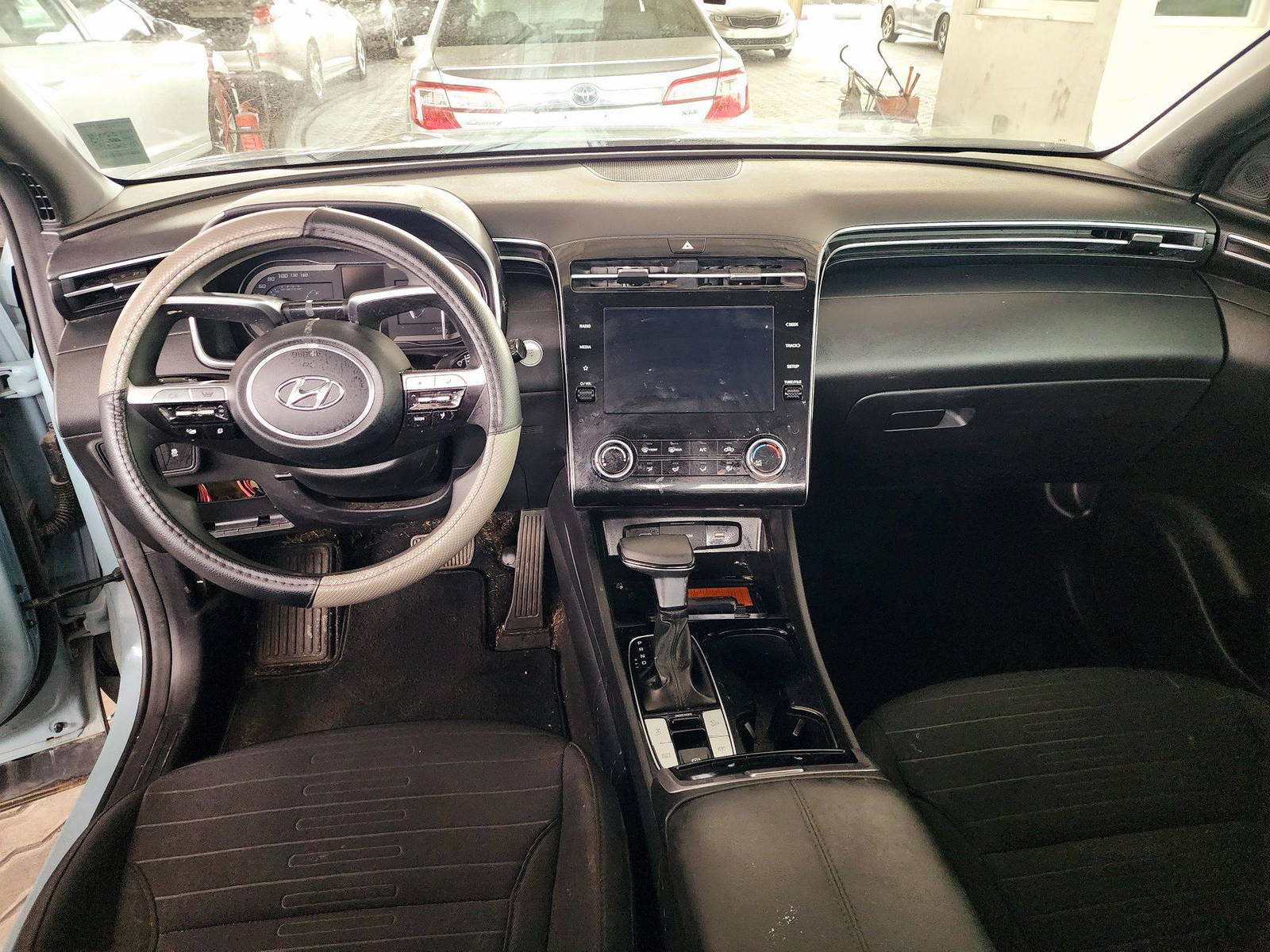 2022 HYUNDAI SANTA CRUZ SEL — 16250 Miles — Lot 42213534 — Souq - Marhaba Auctions Used Cars - Image 7
