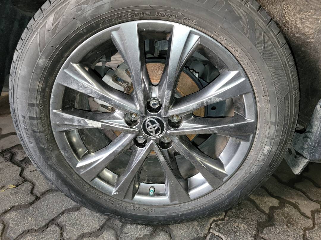 2018 TOYOTA RAV4 — 57807 Miles — Lot 743307 - Marhaba Auctions Used Cars - Image 4