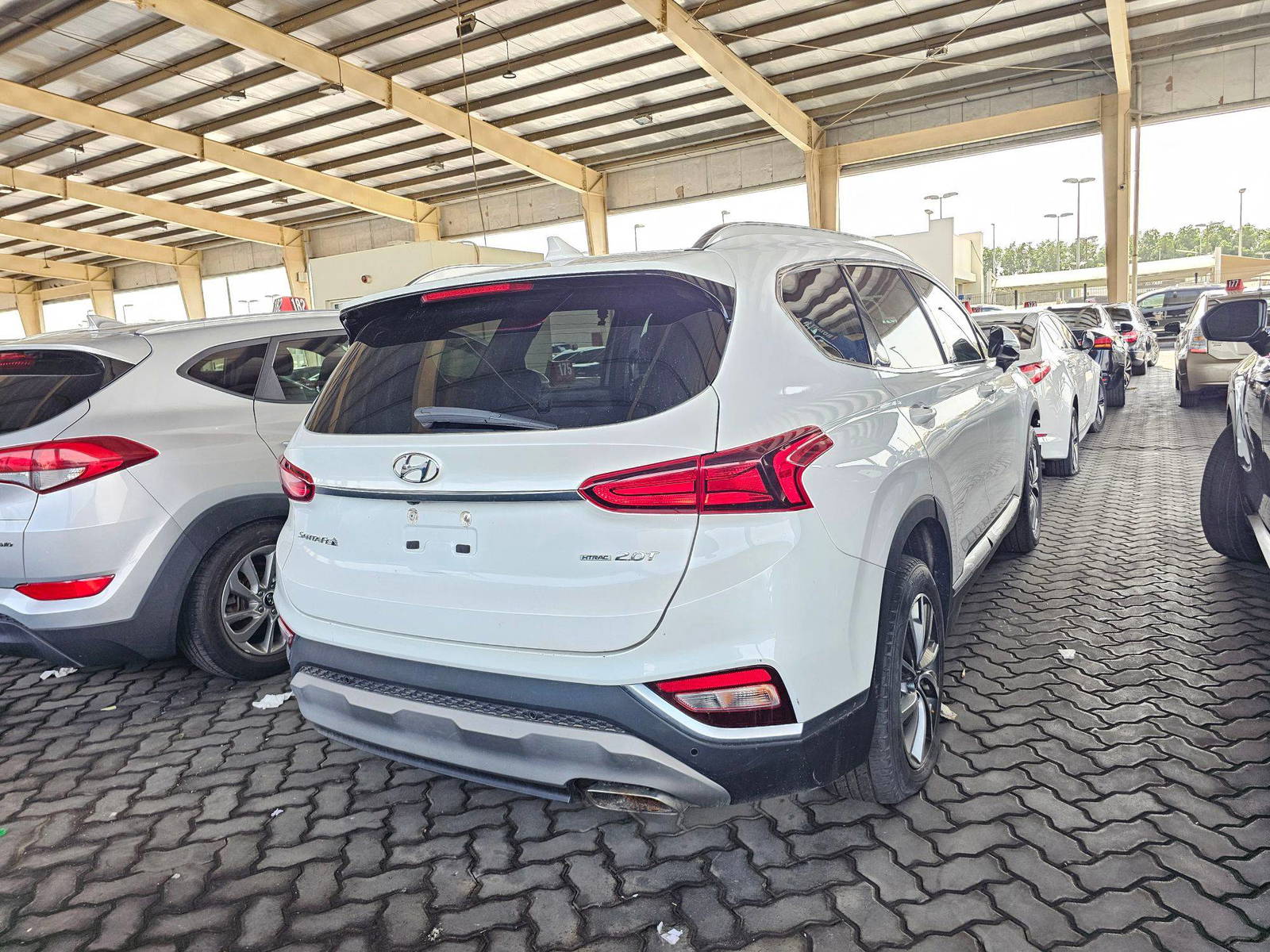 2019 HYUNDAI SANTA FE — 144788 KM — Lot 12316886 — Souq - Marhaba Auctions Used Cars - Image 3