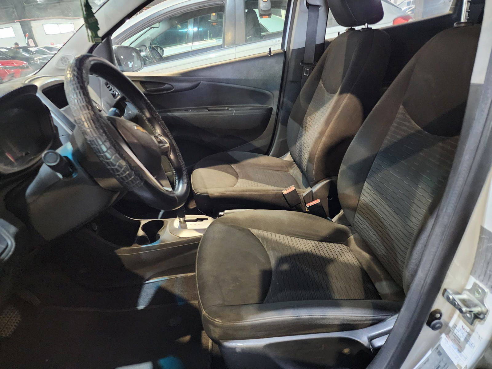 2017 CHEVROLET SPARK — 205111 KM — Lot 15863 — Al Quoz - Marhaba Auctions Used Cars - Image 9