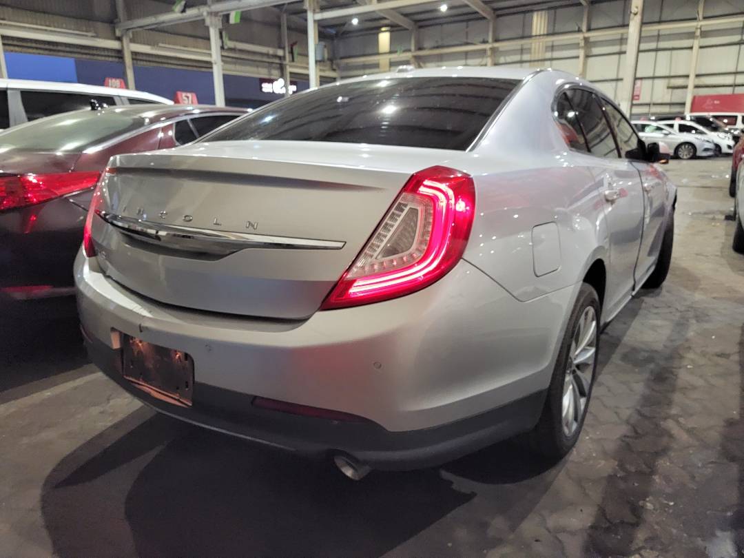 2015 LINCOLN MKS — 87977 KM — Lot 608428 — Main - Marhaba Auctions Used Cars - Image 3