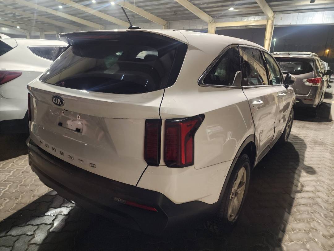 2021 KIA SORENTO — 60007 Miles — Lot 37939532 - Marhaba Auctions Used Cars - Image 8